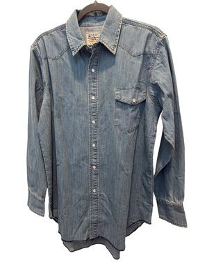 Sandrine Rose By Free People NWT
Women’s Blue Denims Shirt Long Sleeve Medium